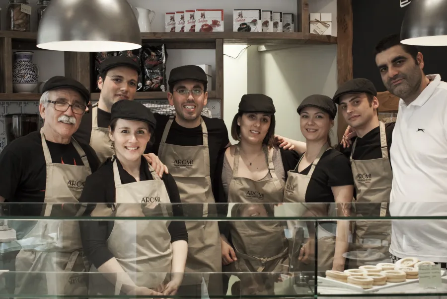 La squadra di Aromi nel Regno Unito